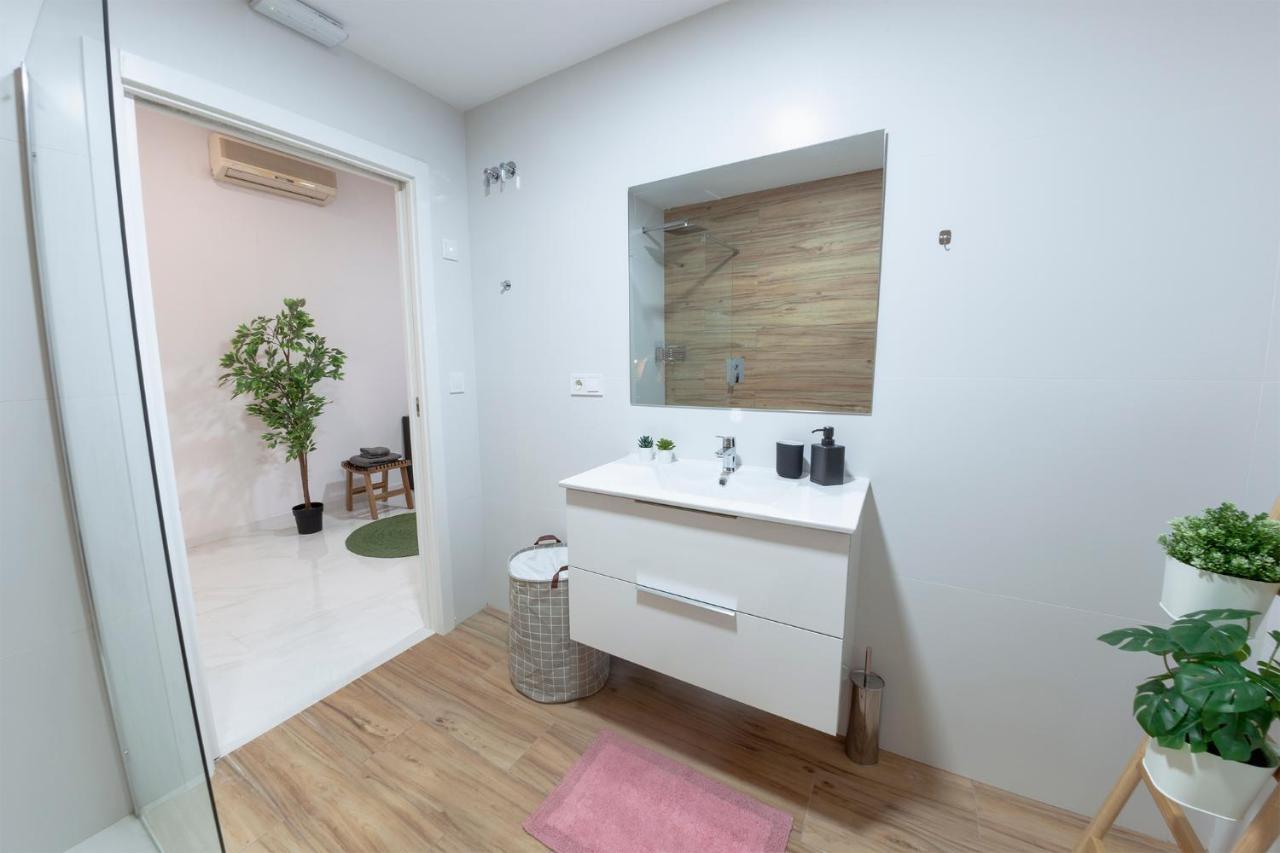 Апартаменти Digital Nomad Retreat 2 -Great Location Near Metro Валенсія Екстер'єр фото